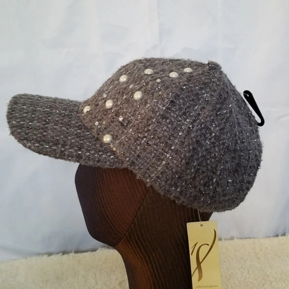 Gray sparkly‎ tweed hat with pearl embellishment - Picture 3 of 7